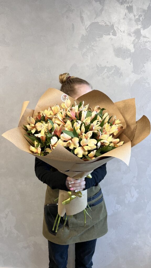 Фото 40 — Букет из альстромерий: нежность и изысканность